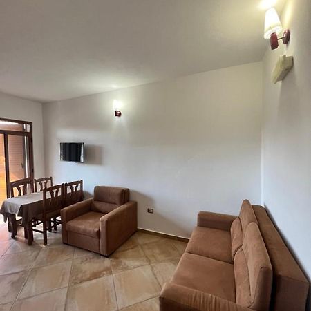 Kamberi Hotel & Apartments 2 Велипойе Экстерьер фото