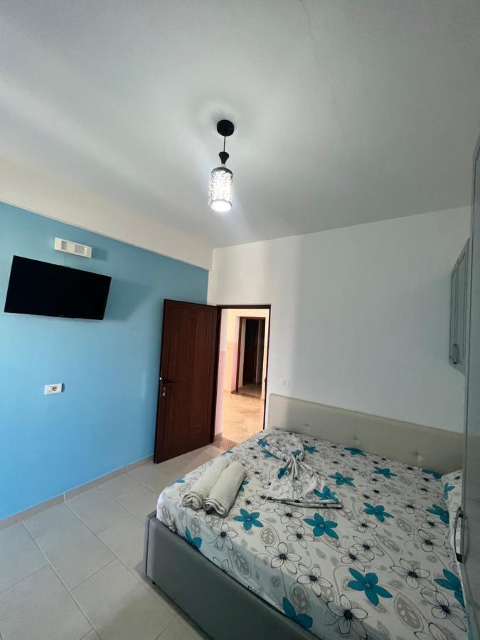 Kamberi Hotel & Apartments 2 Велипойе Экстерьер фото