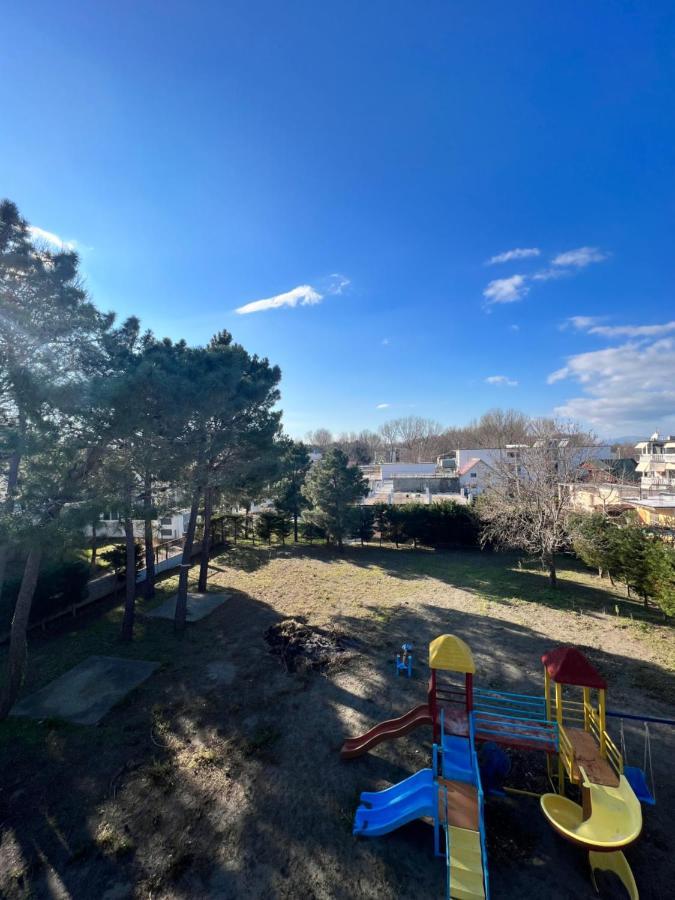 Kamberi Hotel & Apartments 2 Велипойе Экстерьер фото